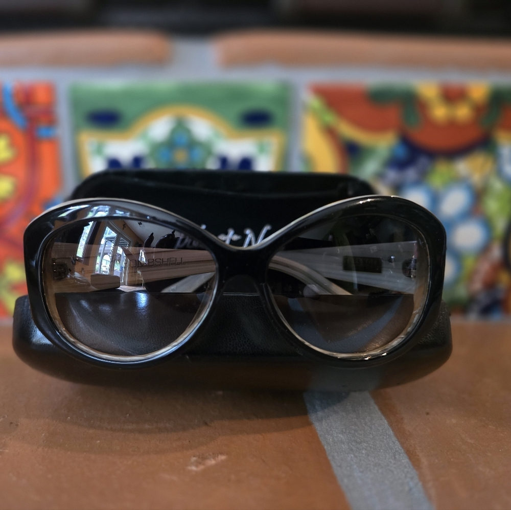 Stylish Black Sunglasses